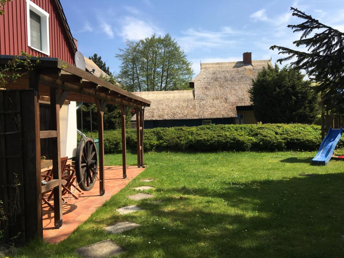 Trollhus - Grosses Familienfreundliches Ferienhaus Борн Экстерьер фото