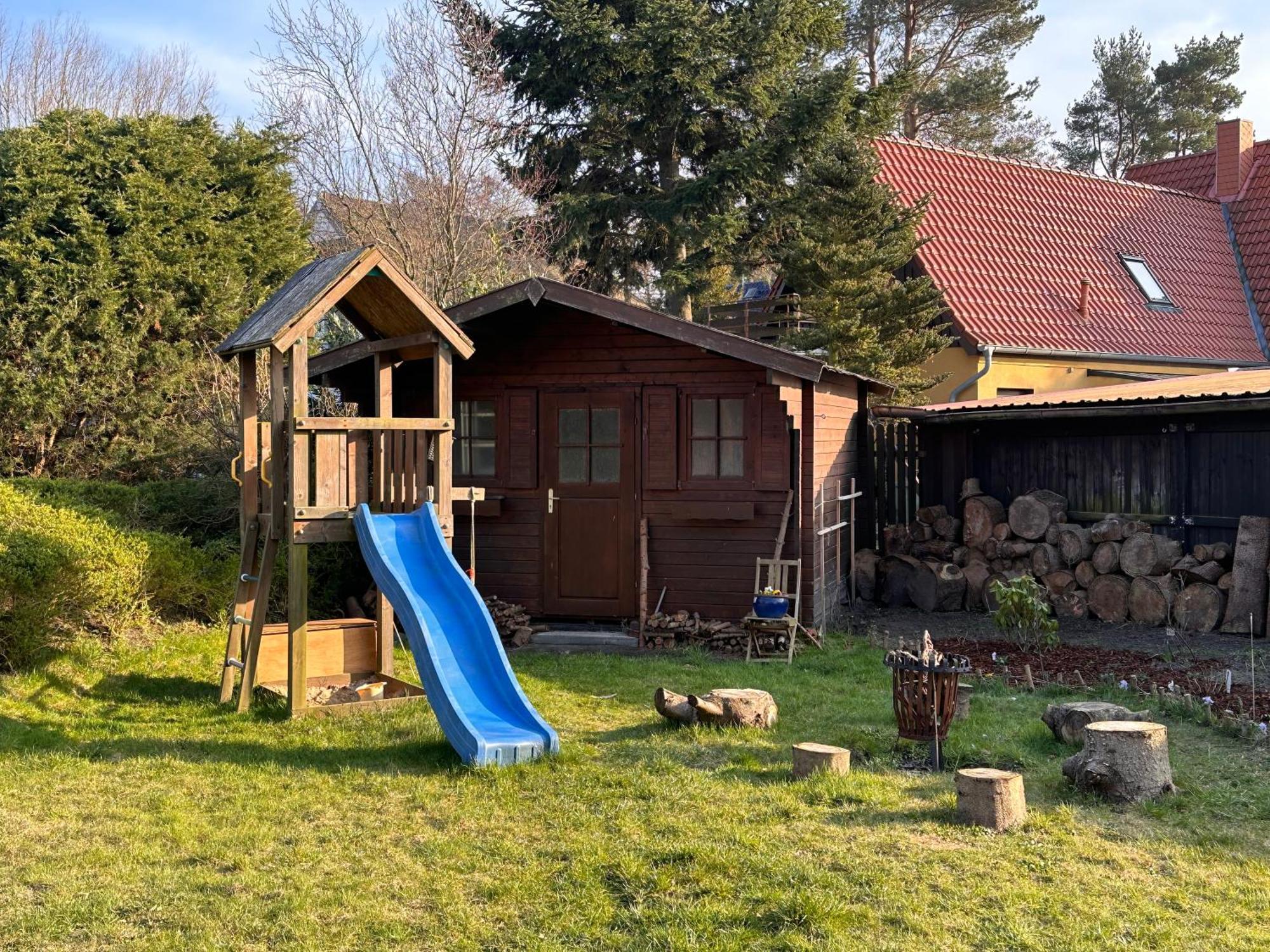 Trollhus - Grosses Familienfreundliches Ferienhaus Борн Экстерьер фото